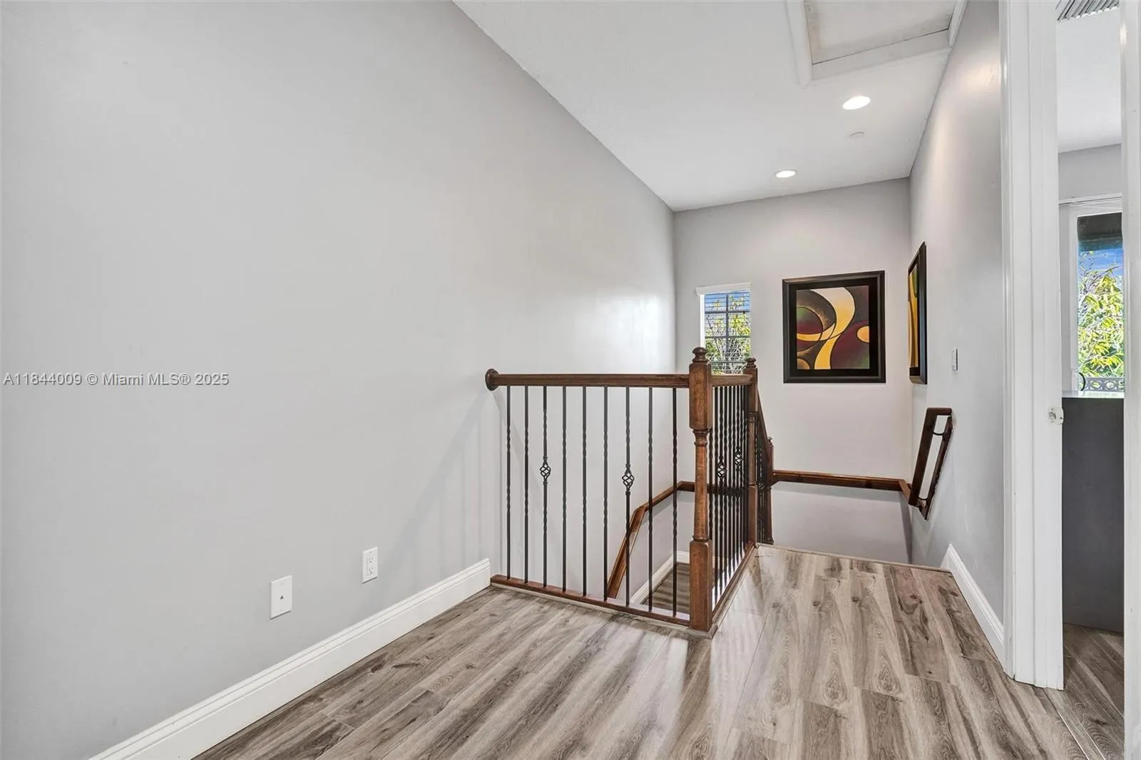 417 SE 13th St