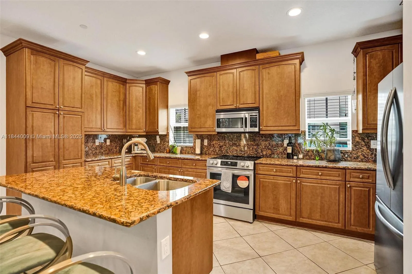 417 SE 13th St