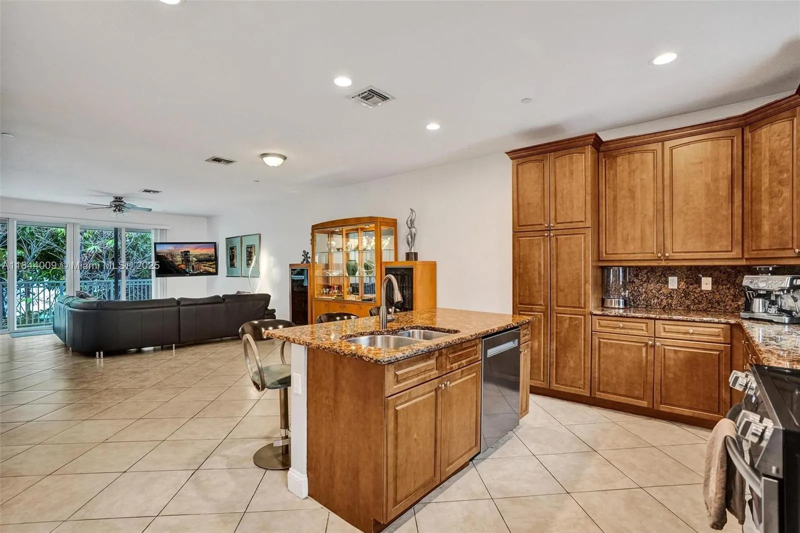 417 SE 13th St