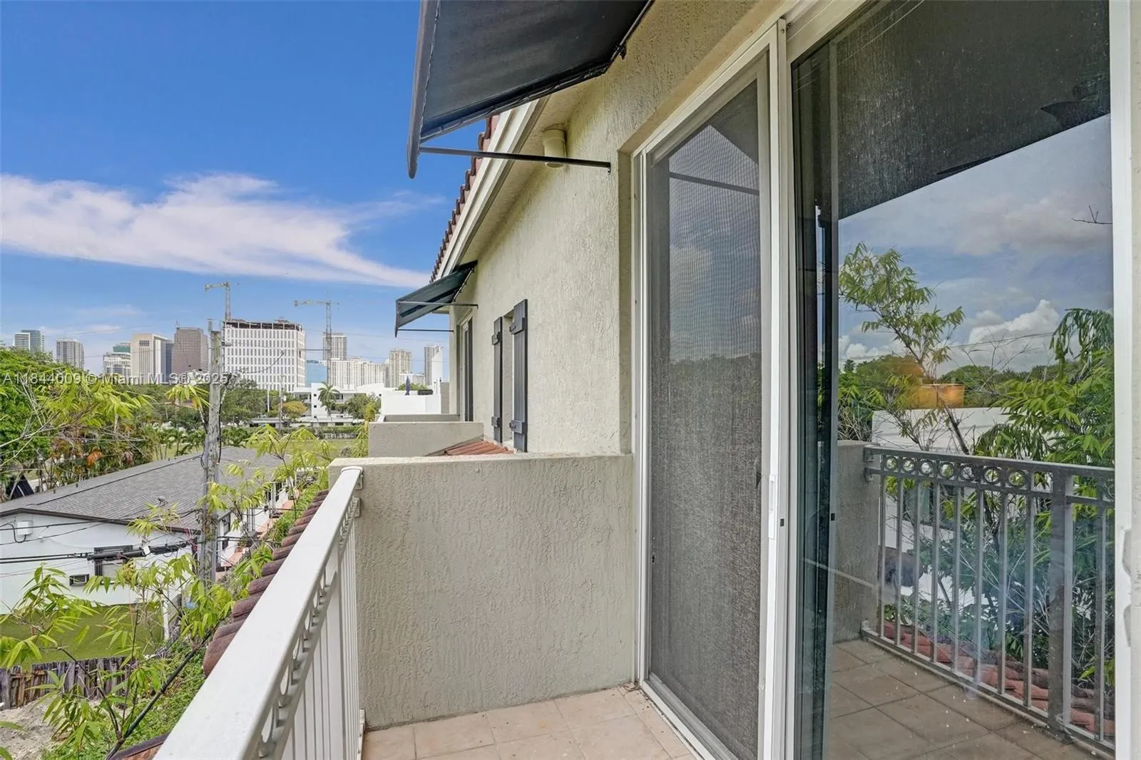 417 SE 13th St