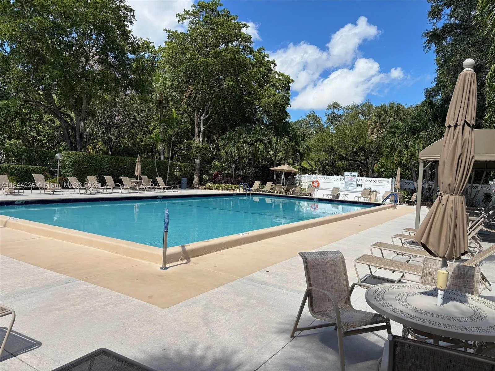 3507 Oaks Way, #805