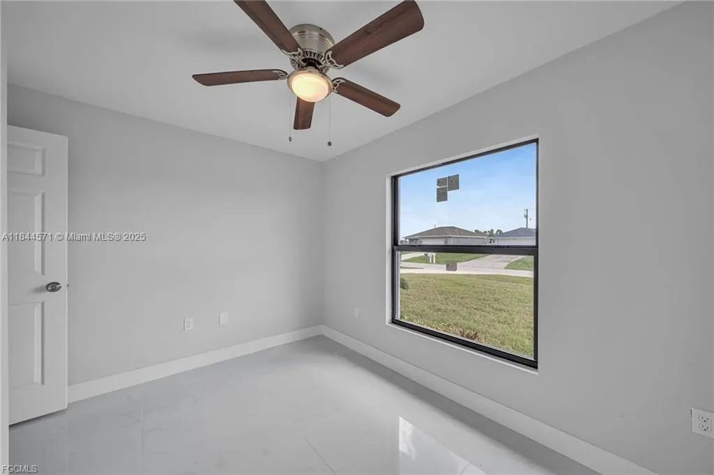 1518 NW 7th PL