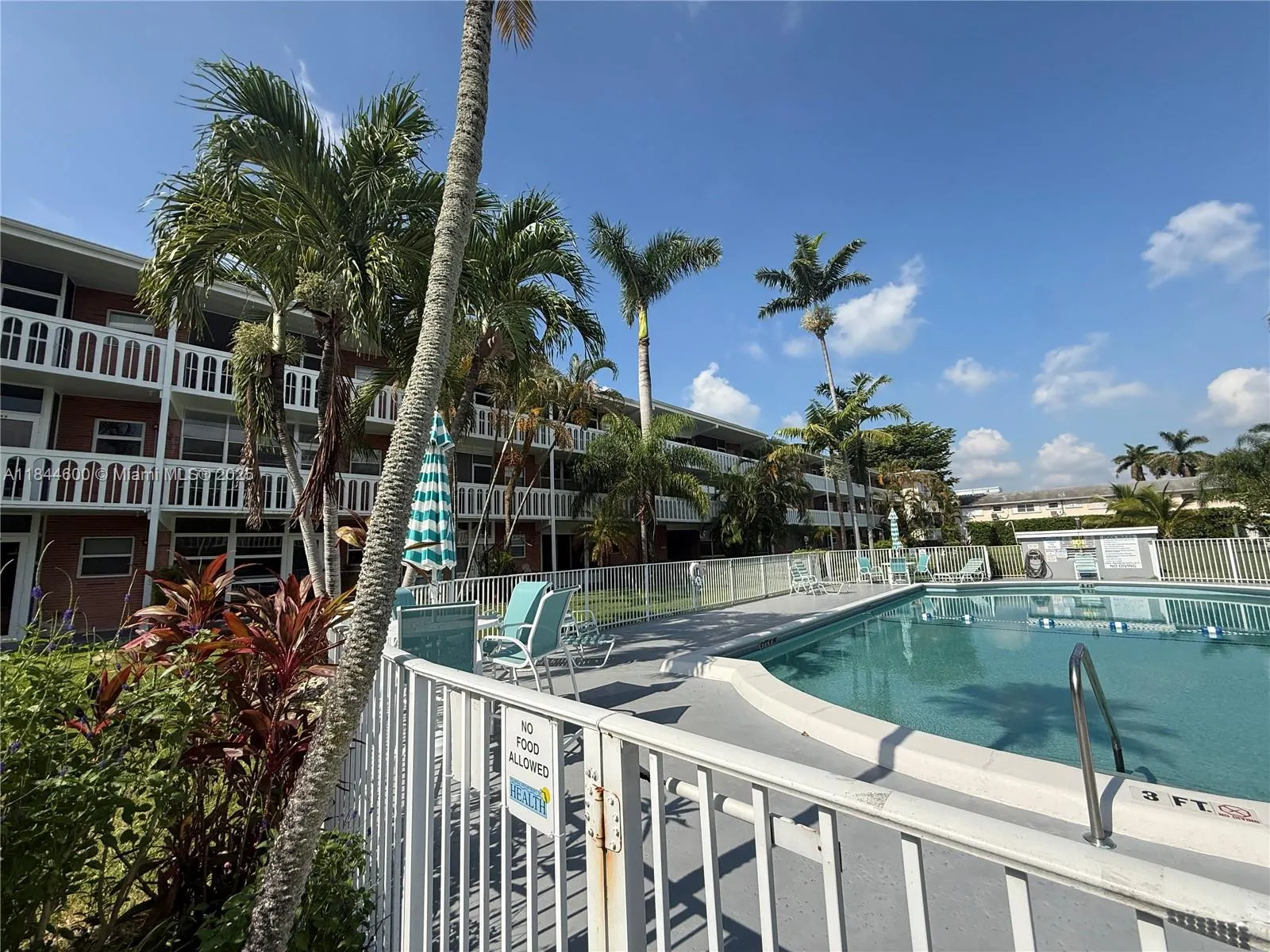 141 NE 10th Ave, #17B