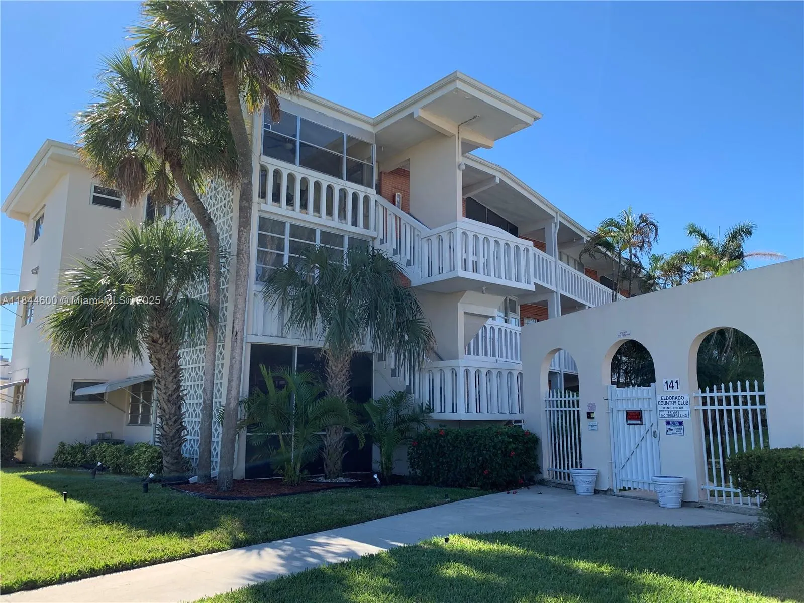 141 NE 10th Ave, #17B