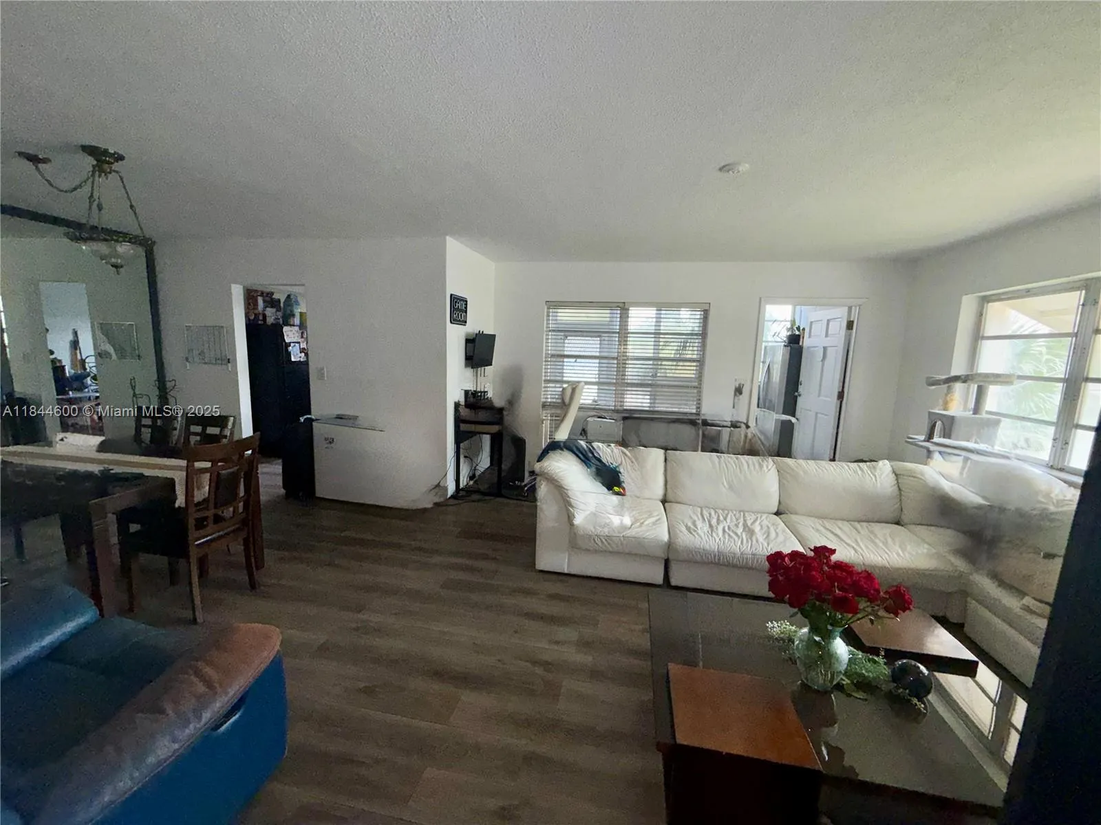 141 NE 10th Ave, #17B