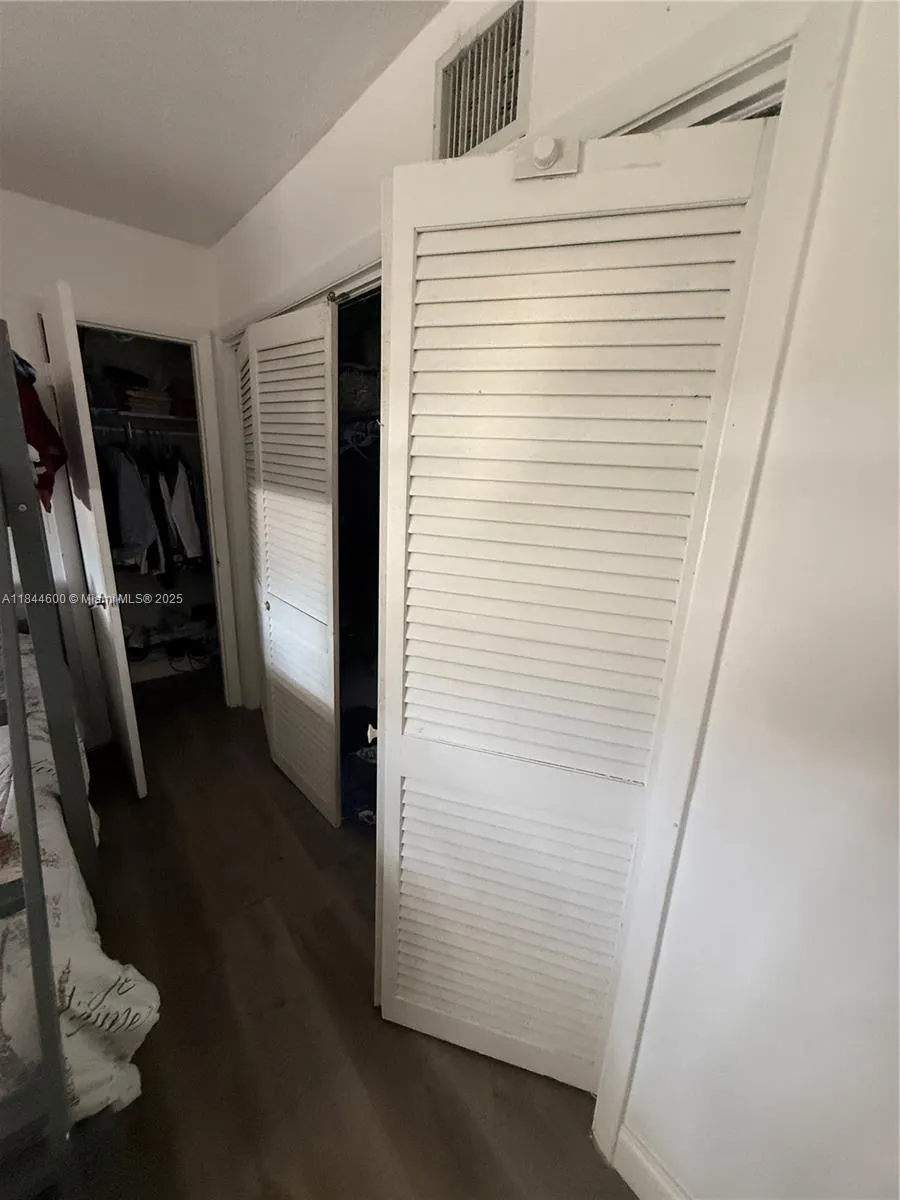 141 NE 10th Ave, #17B