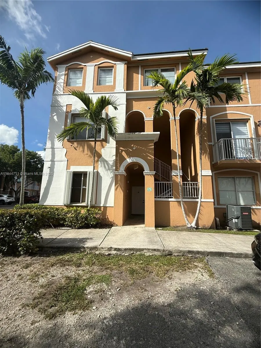 7150 NW 177th St, #101-15
