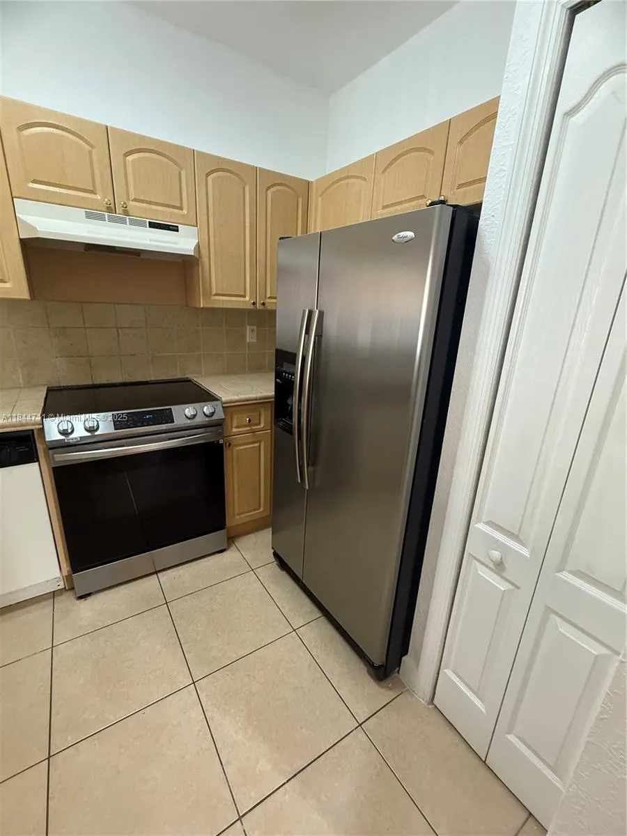 7150 NW 177th St, #101-15