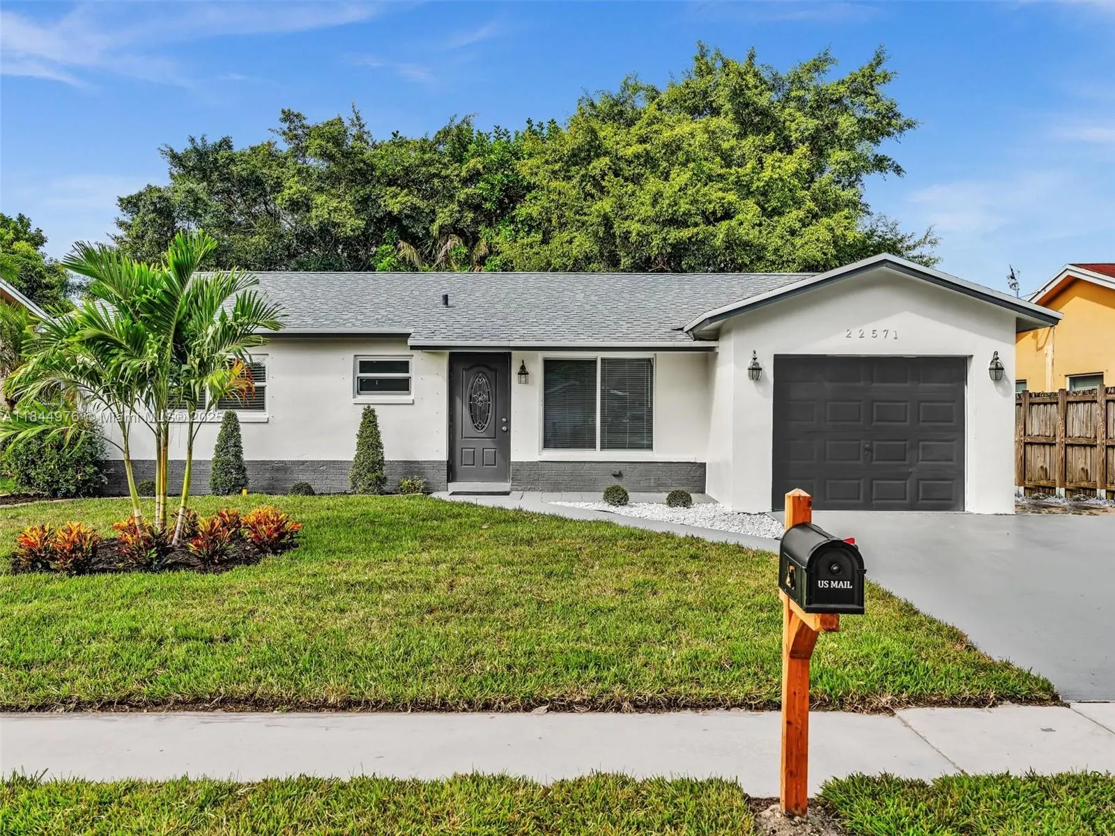 22571 SW 65th Ave