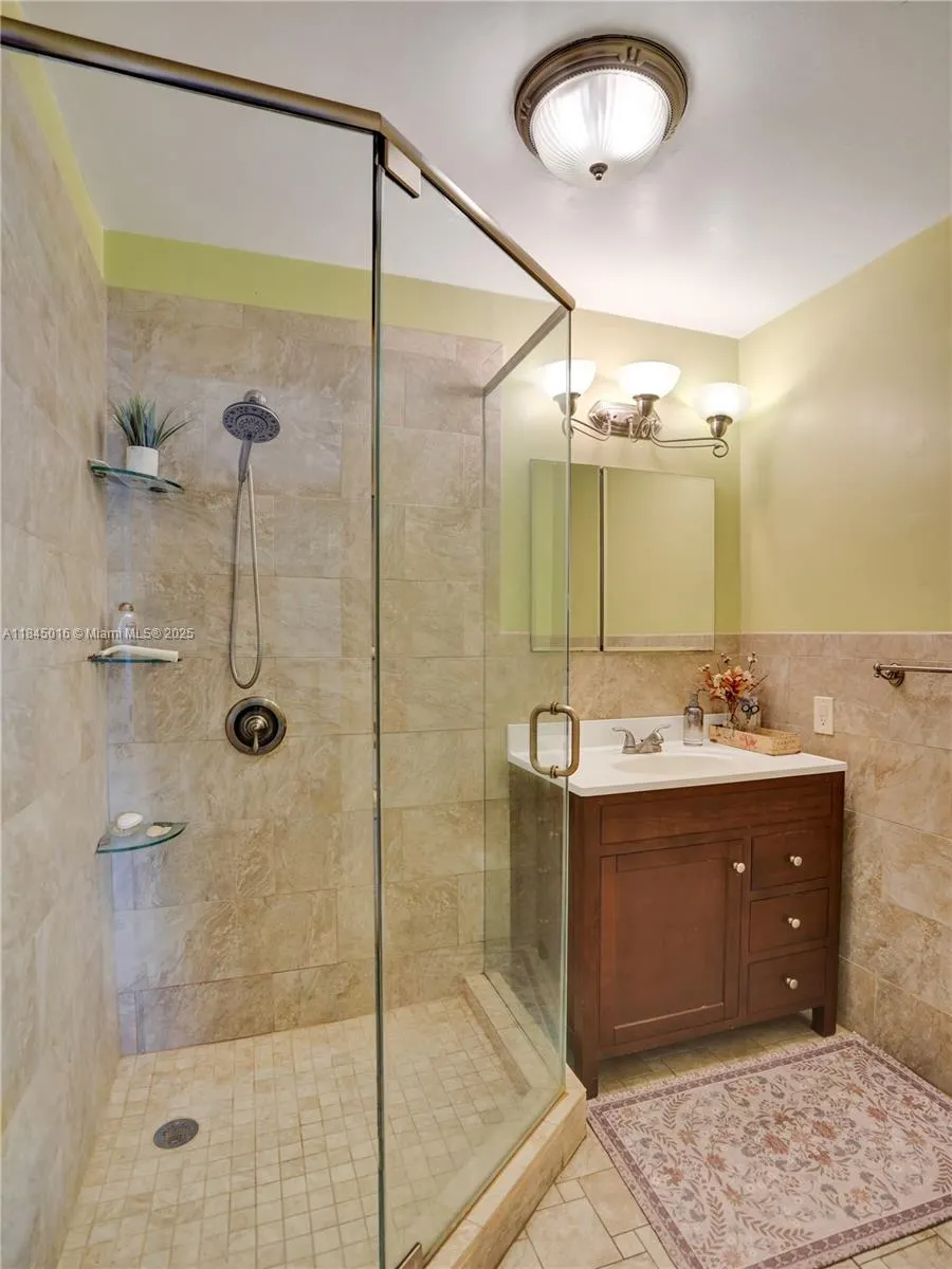 1321 Mandarin Isle