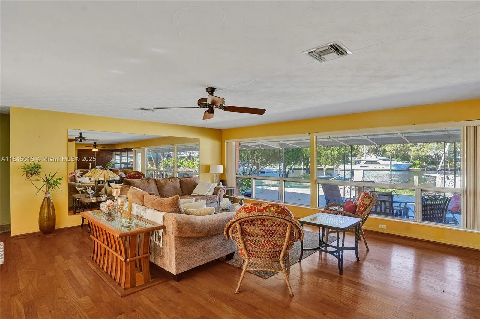 1321 Mandarin Isle