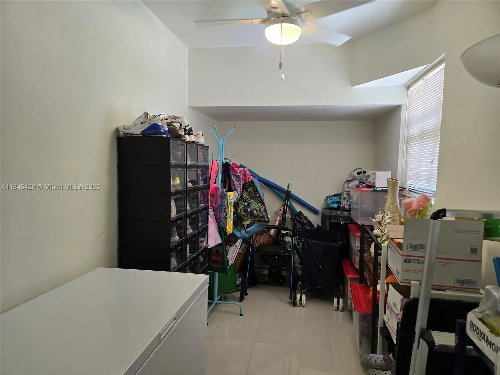 23330 Sedawie Dr