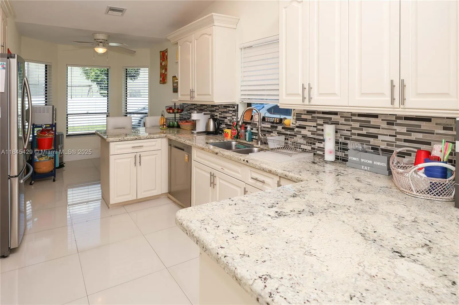 23330 Sedawie Dr
