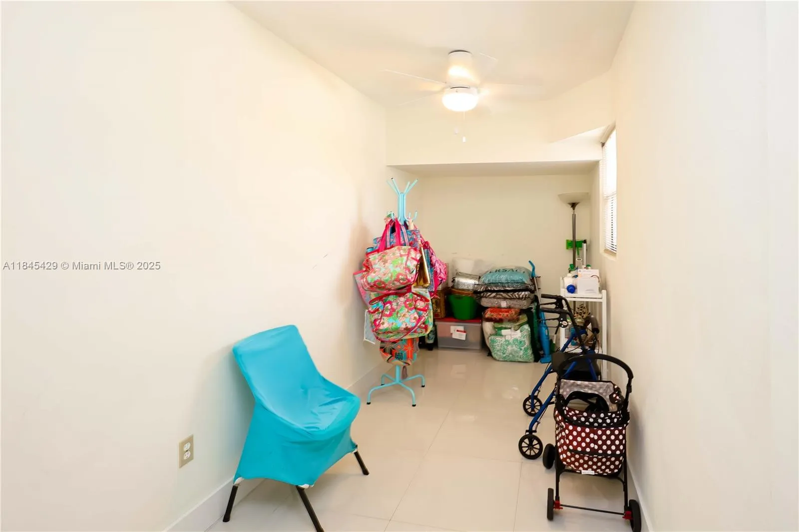23330 Sedawie Dr