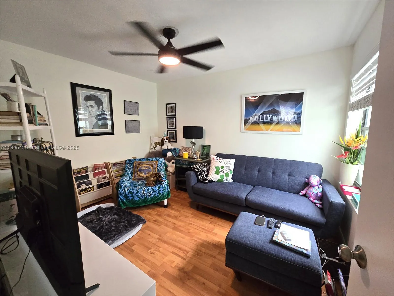 23330 Sedawie Dr