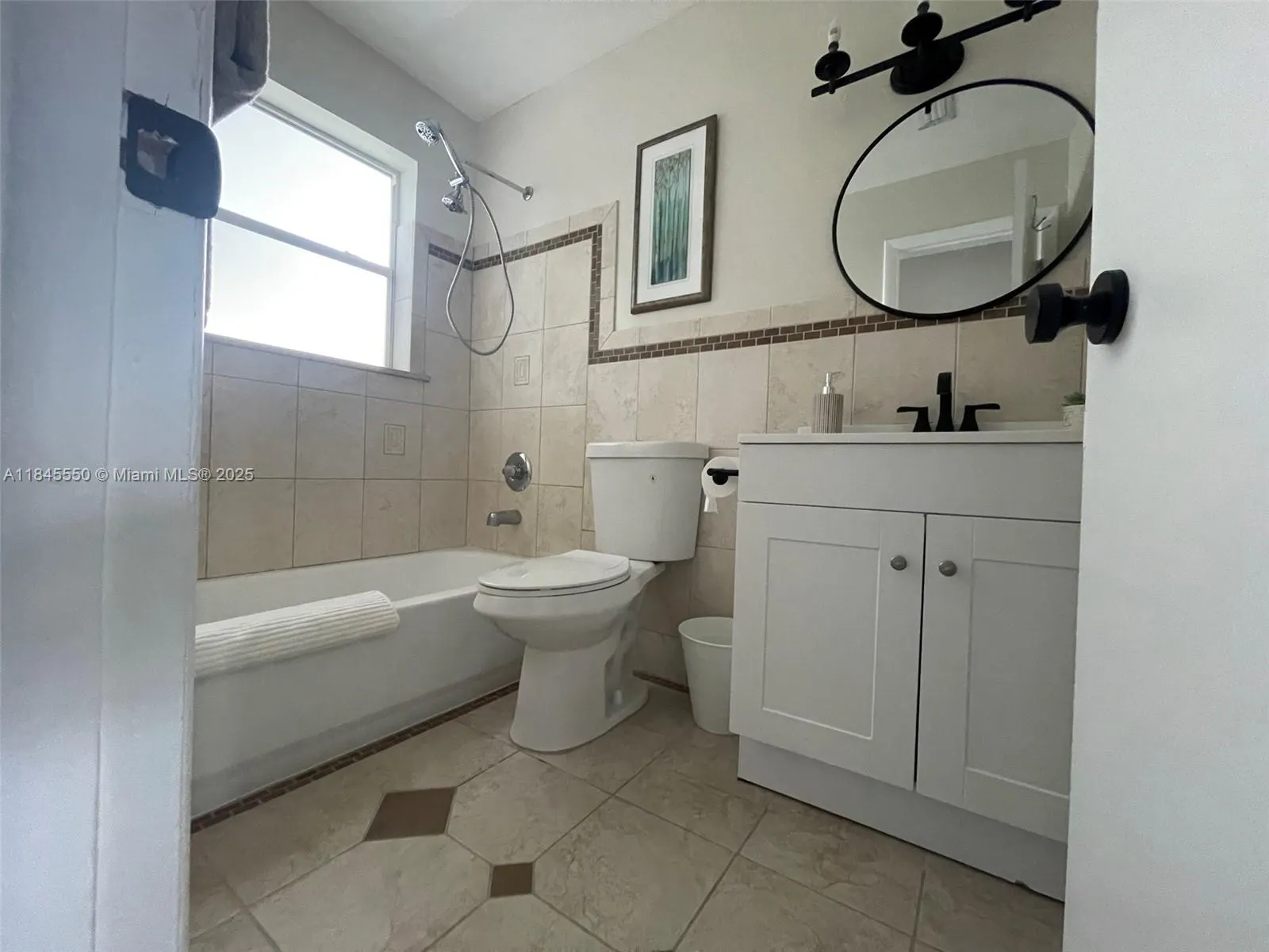 2731 NE 11th Ter