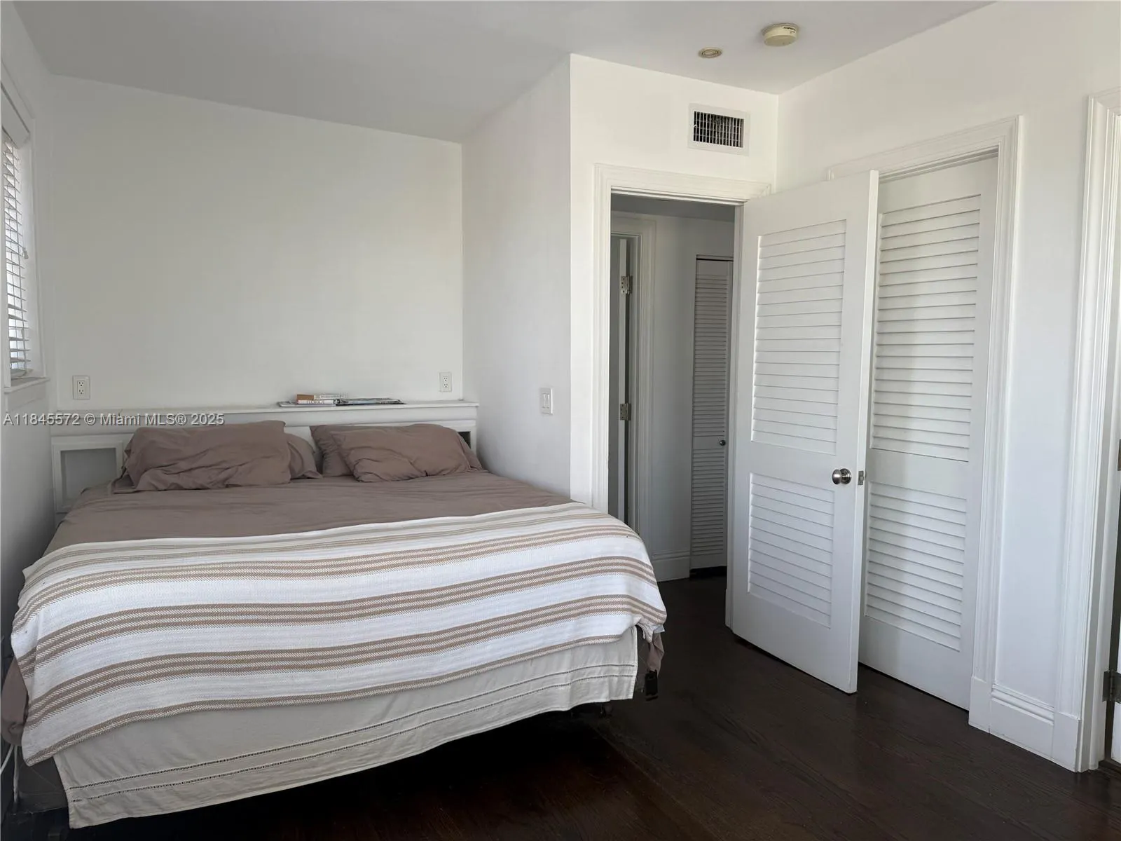 1027 Pennsylvania Ave, #301