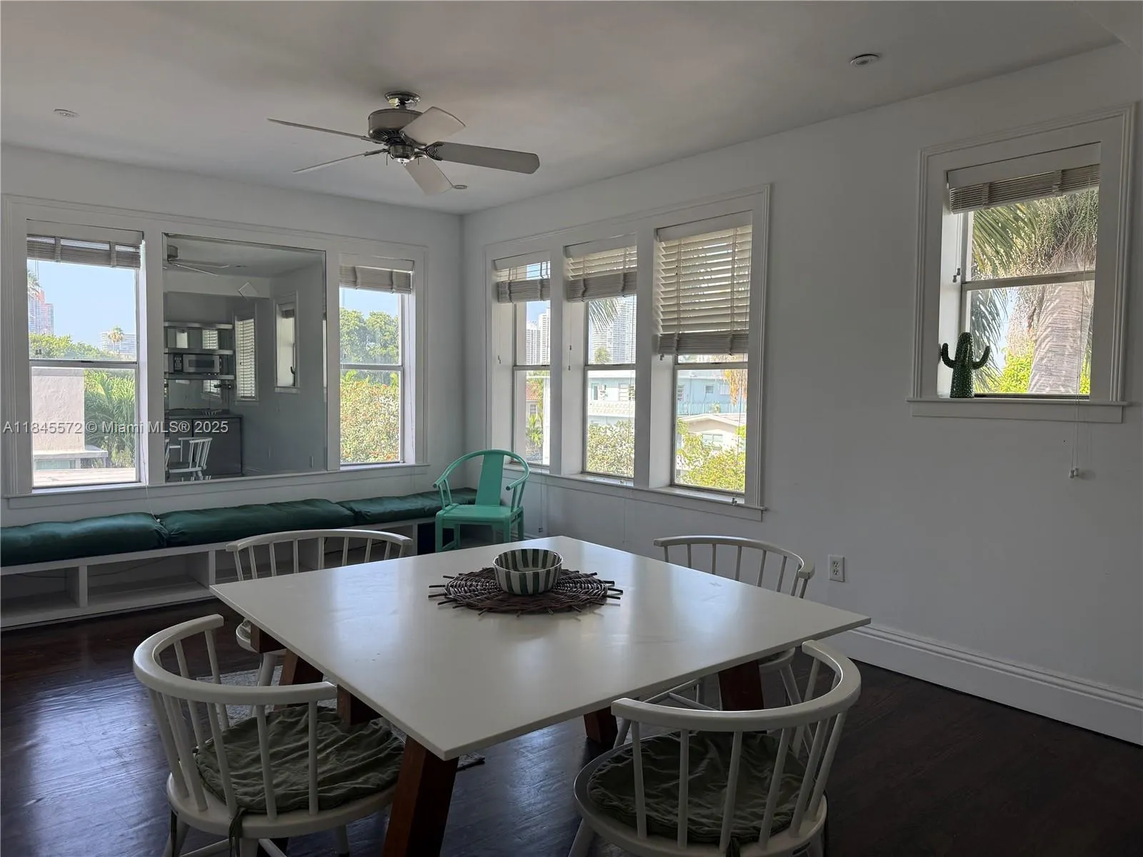 1027 Pennsylvania Ave, #301