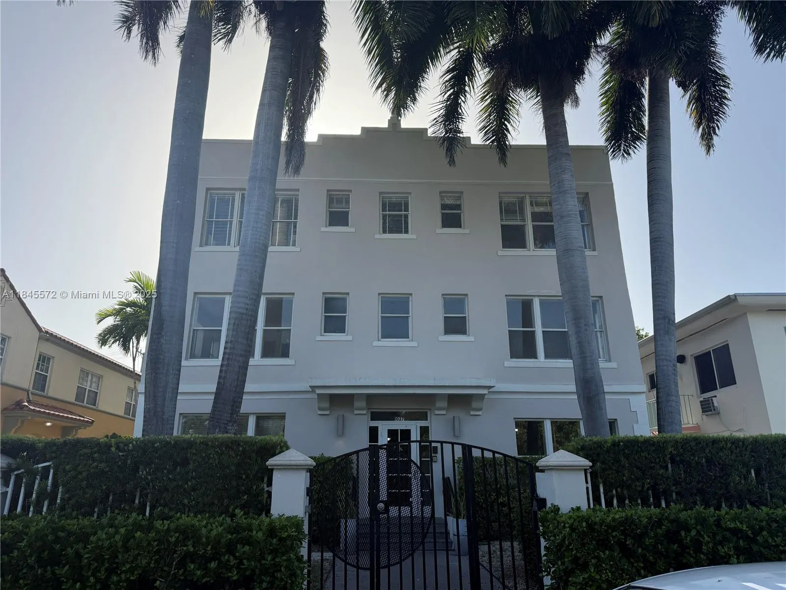 1027 Pennsylvania Ave, #301
