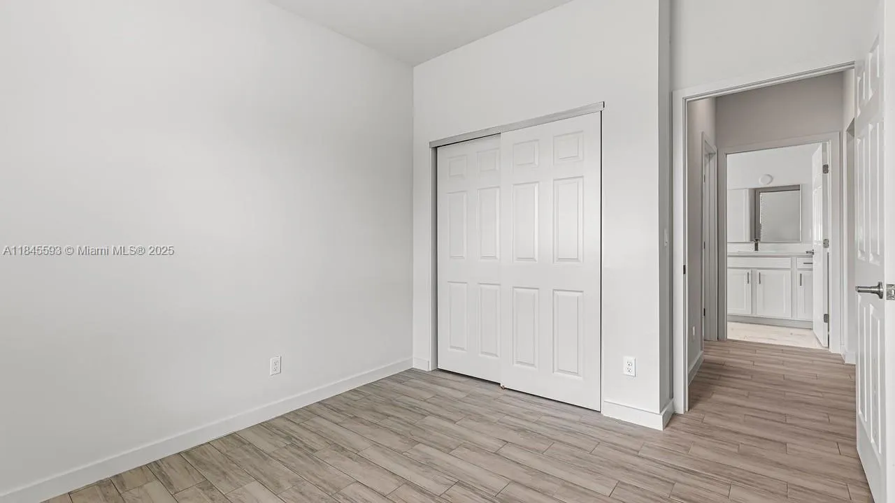 7503 Belleair Ave