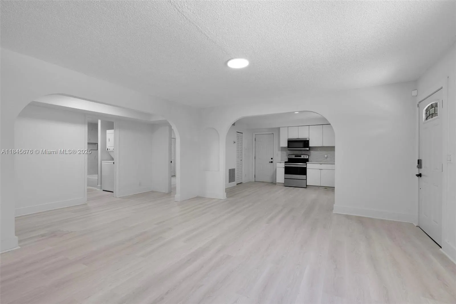 2475 NE 137th St