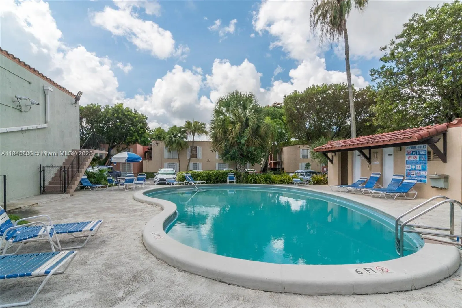 10748 N Kendall Dr, #N11