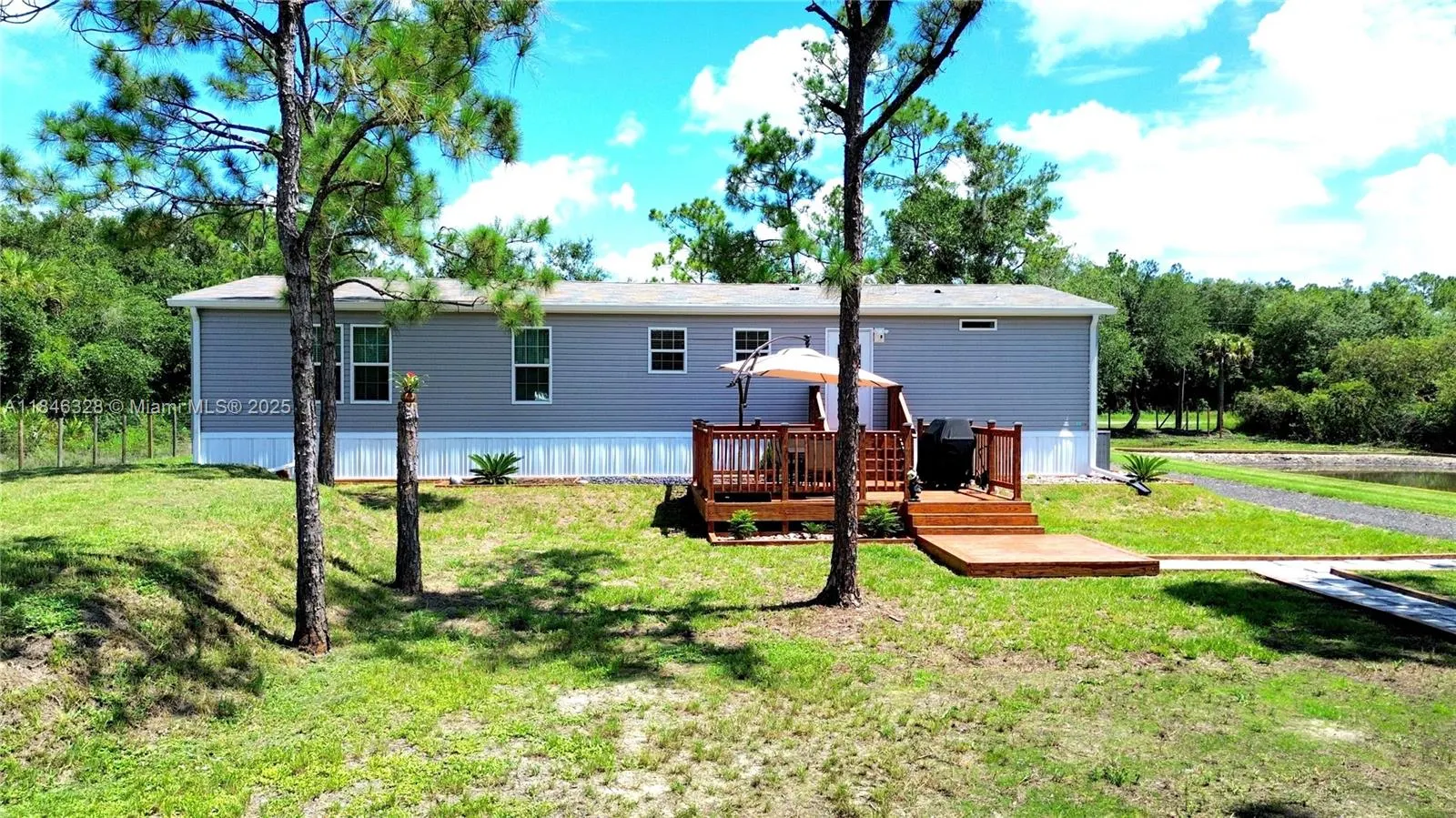 230 Hunting Club Ave