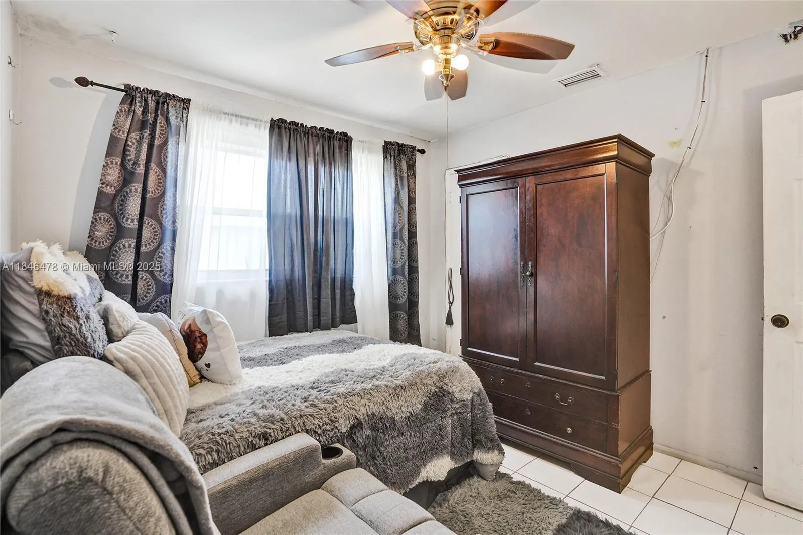 740 NW 17th St