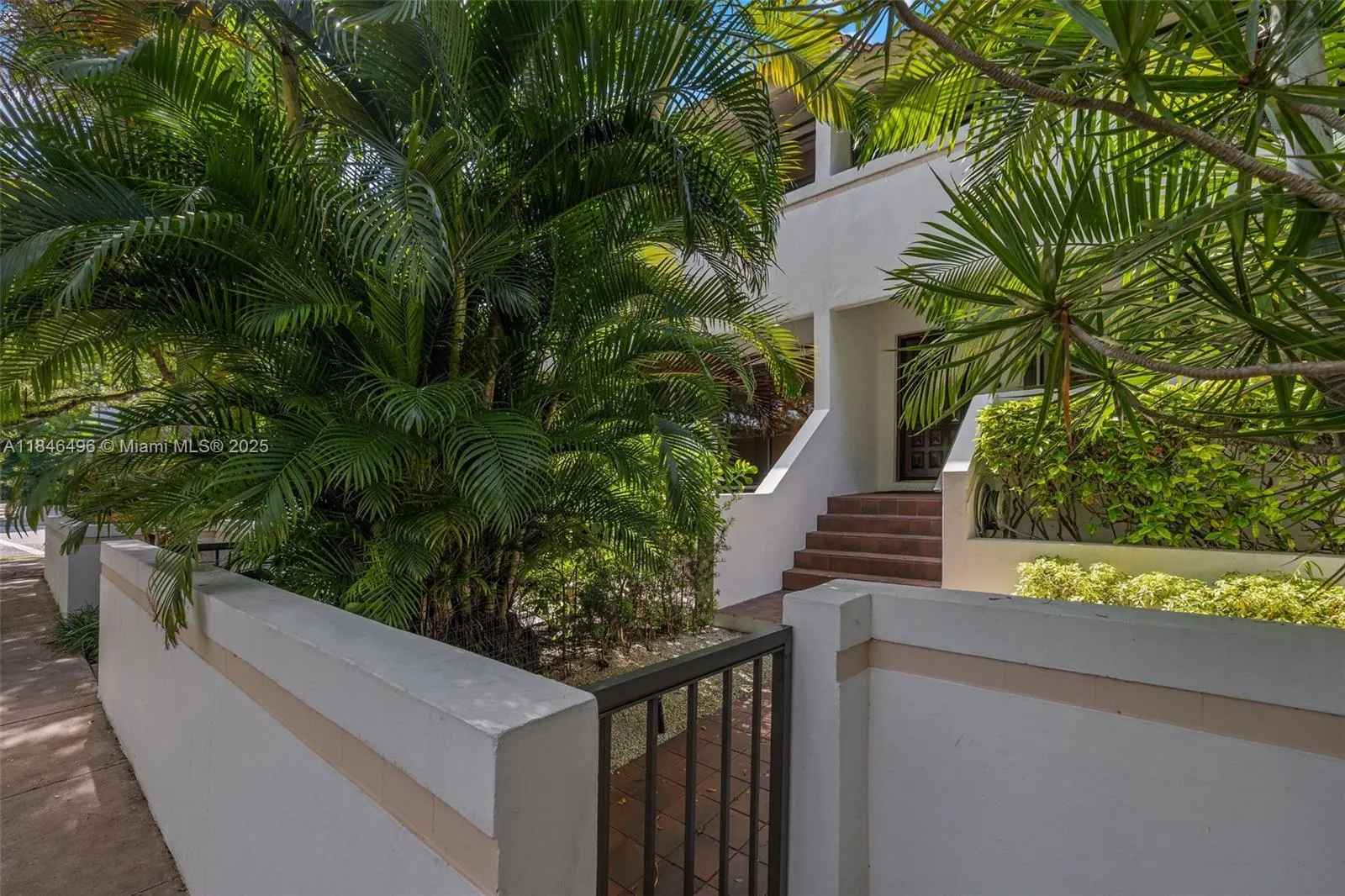 2600 Cardena St, #2