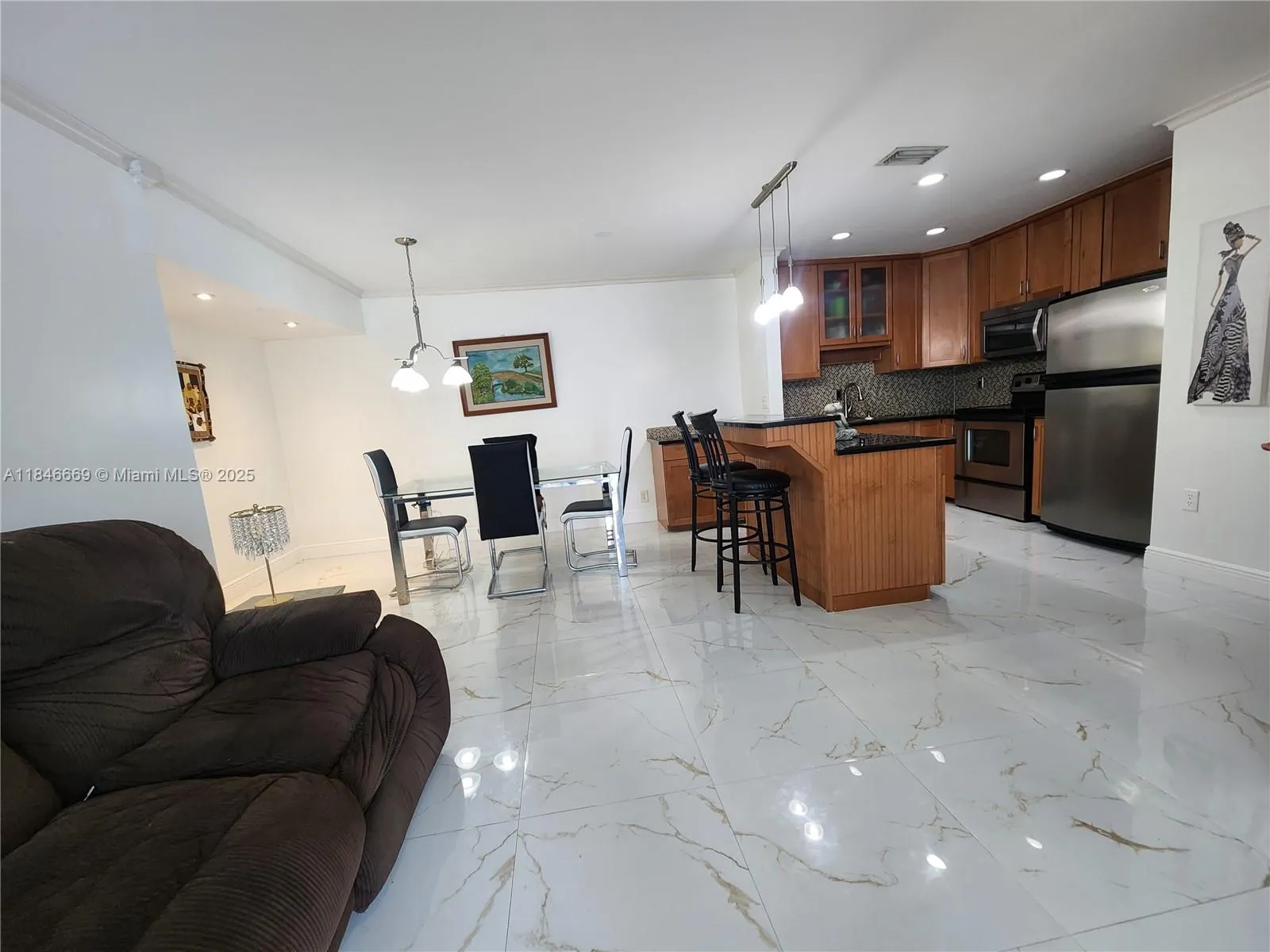 160 Cypress Club Dr, #608