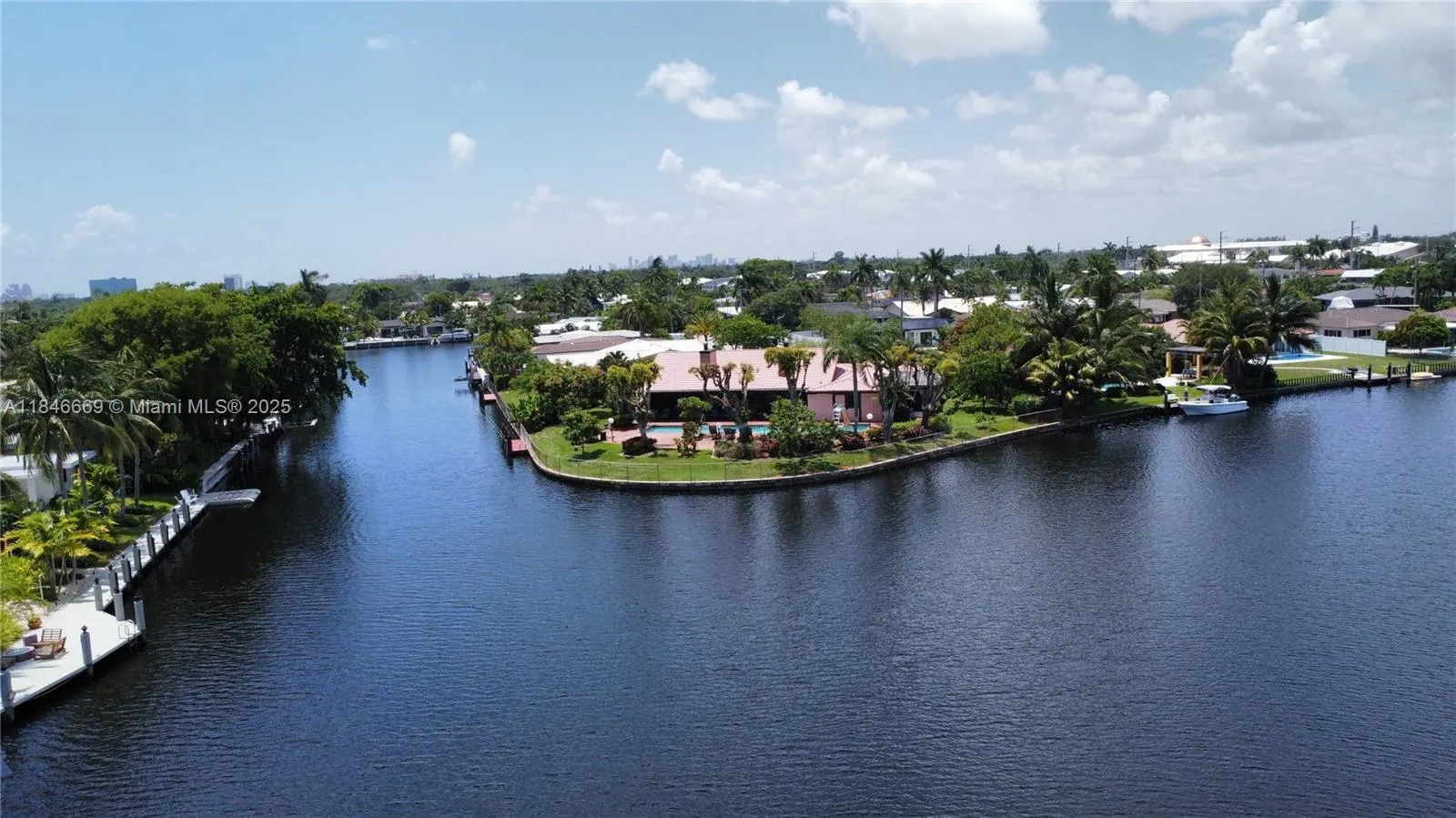160 Cypress Club Dr, #608