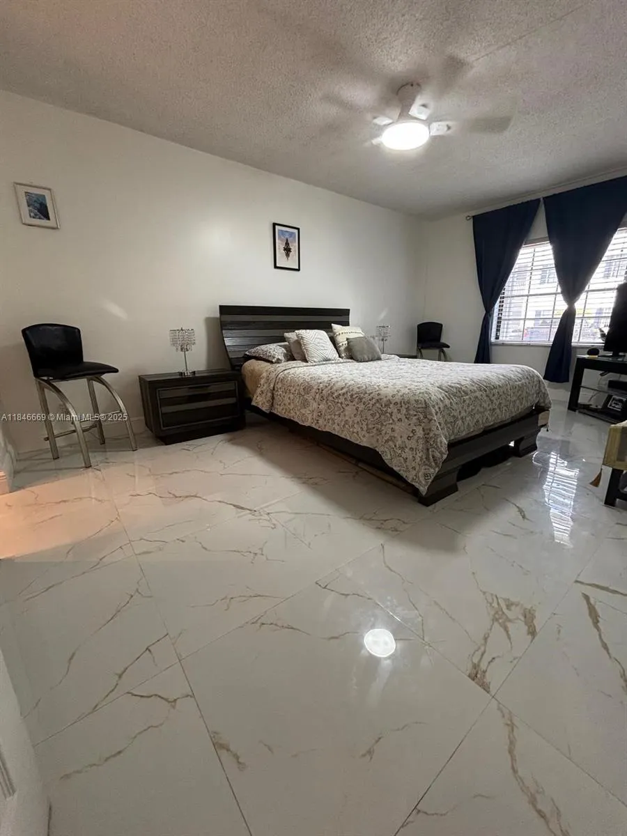 160 Cypress Club Dr, #608