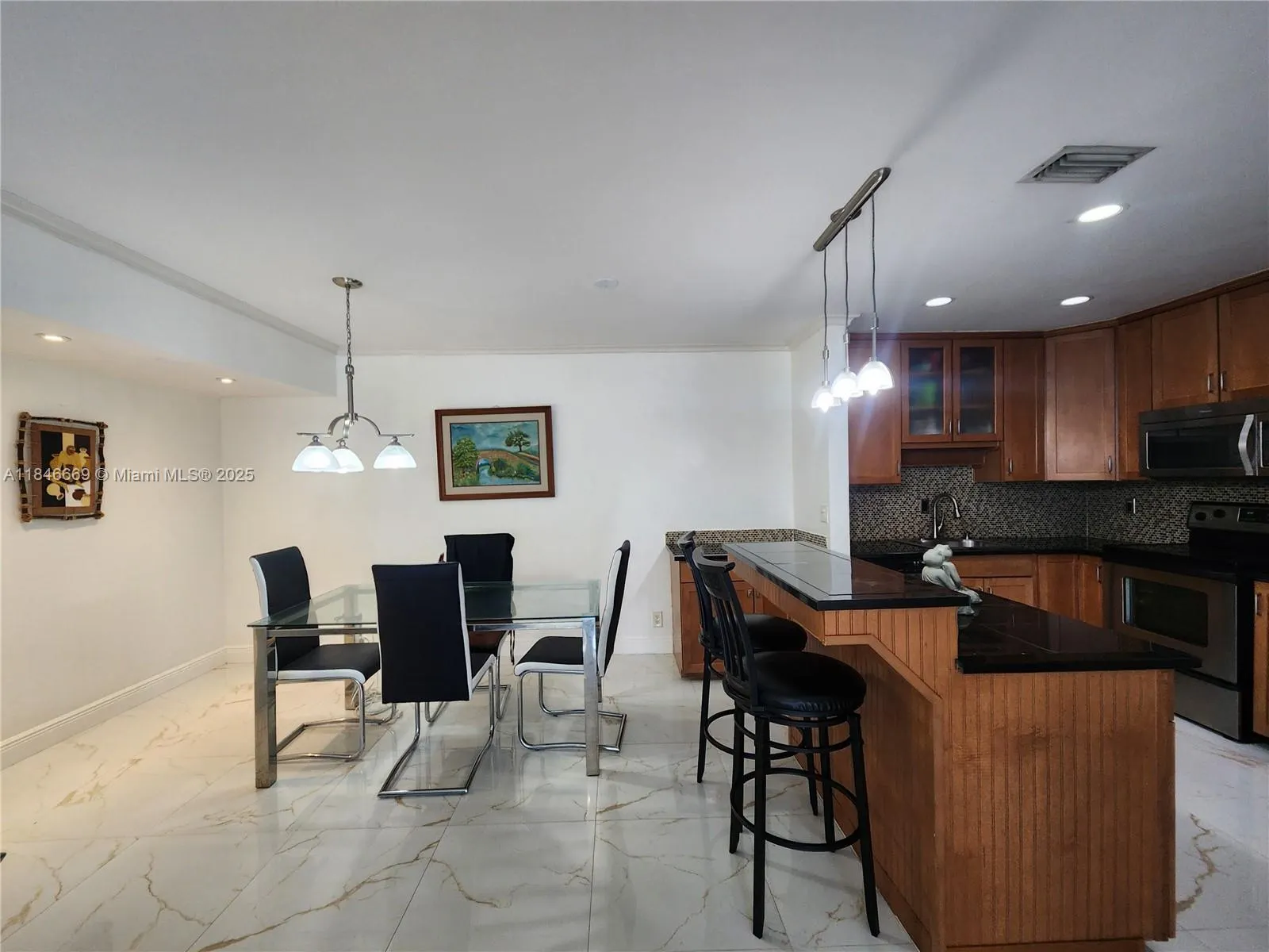 160 Cypress Club Dr, #608