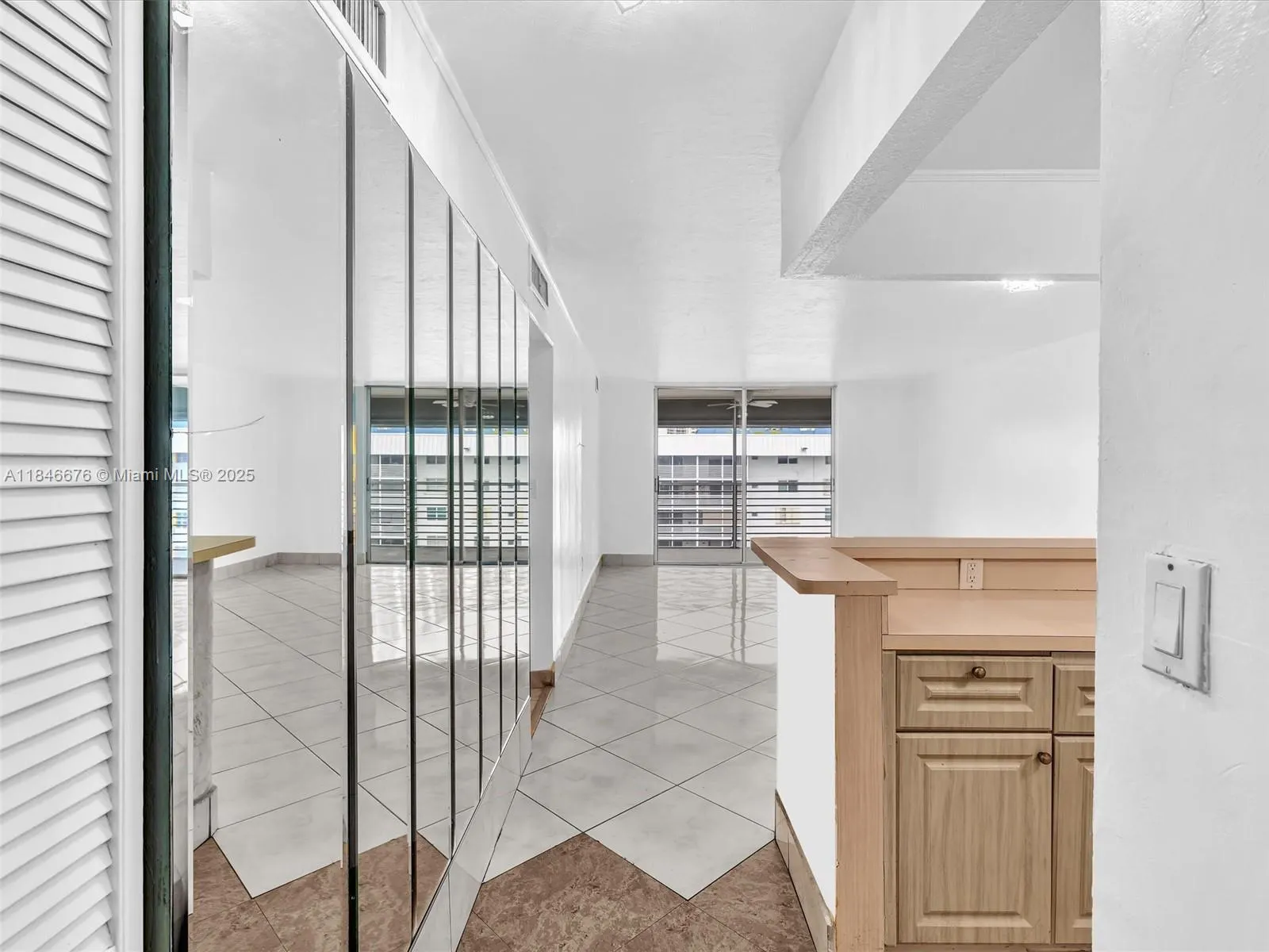 3725 NE 169th St, #407