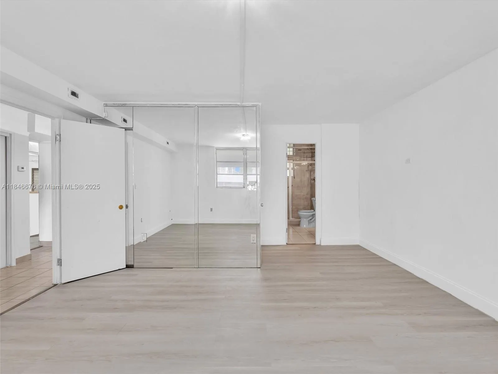 3725 NE 169th St, #407