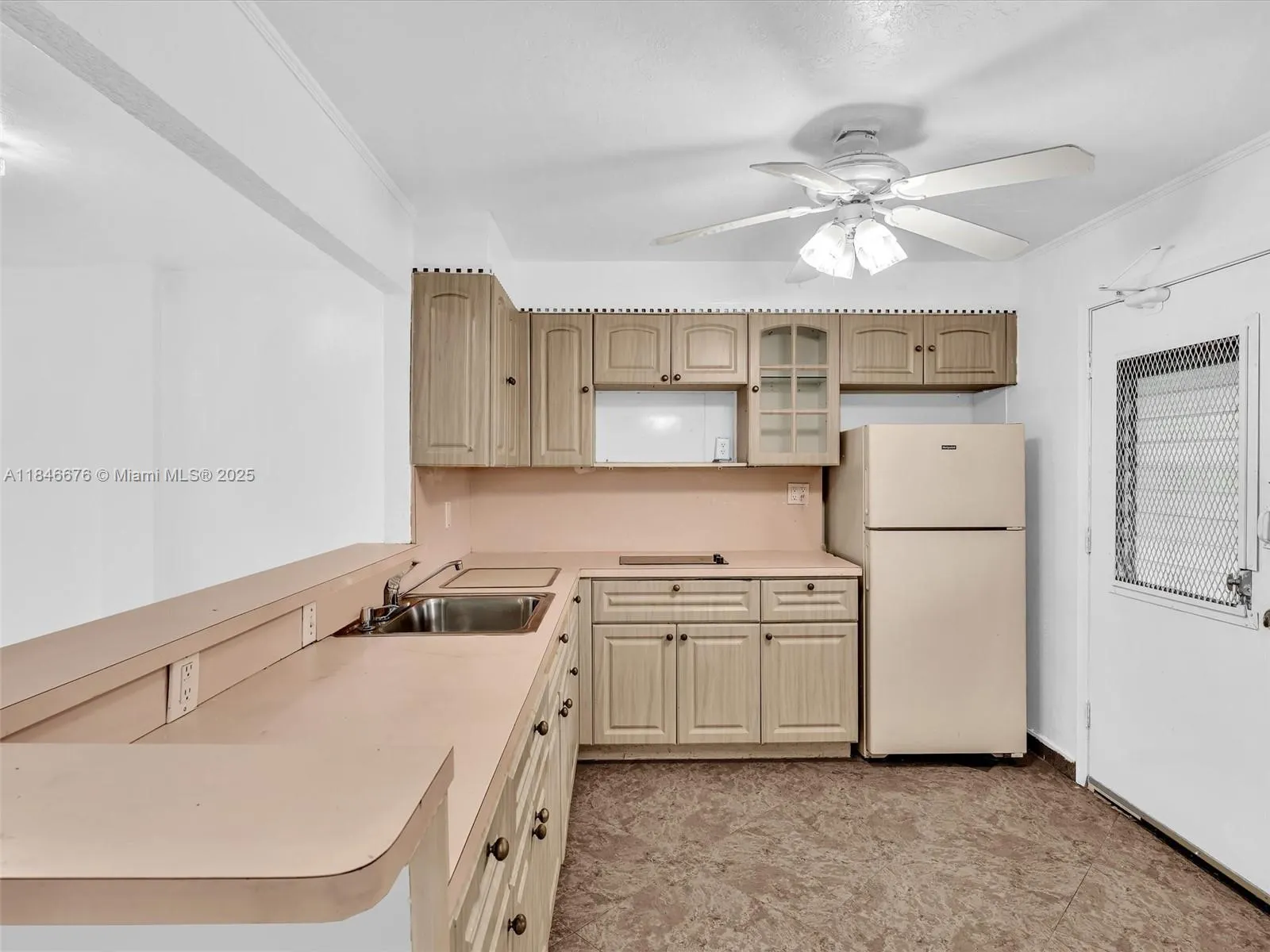 3725 NE 169th St, #407