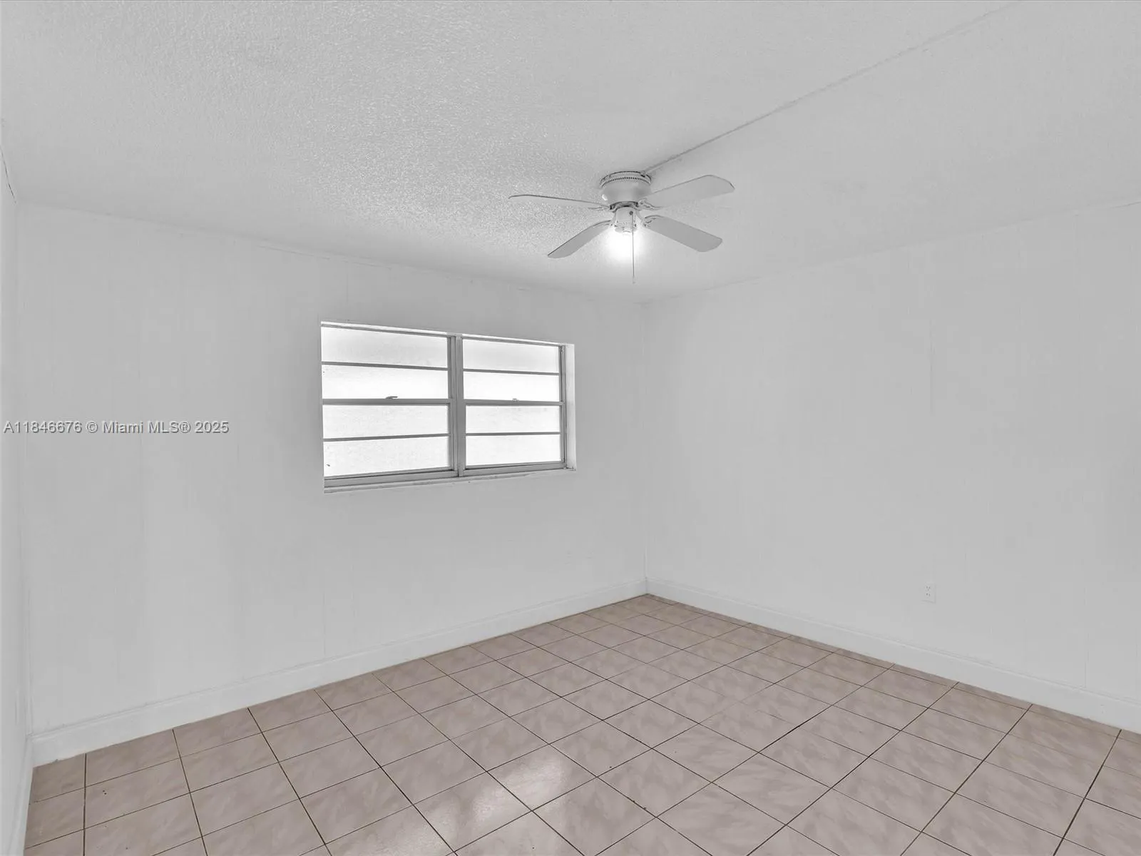 3725 NE 169th St, #407