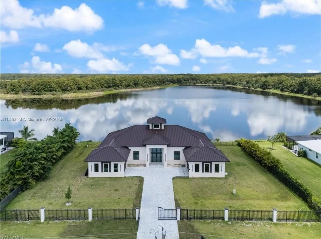 35XX Everglades Blvd