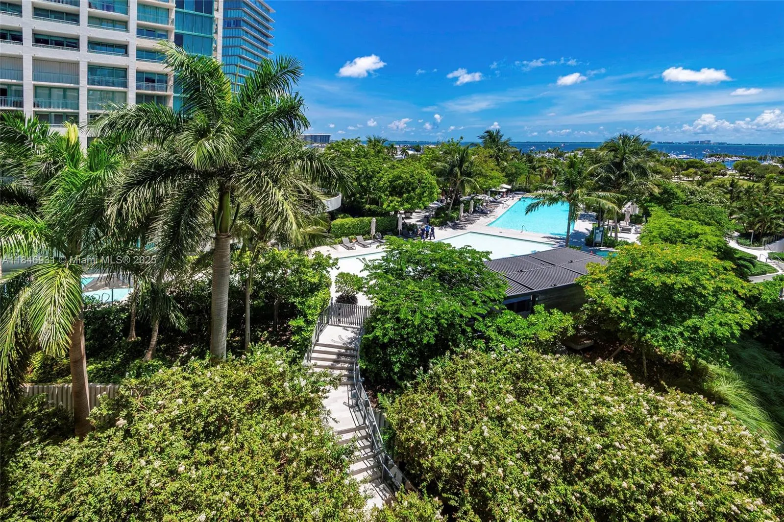 2821 S Bayshore Dr, #7B