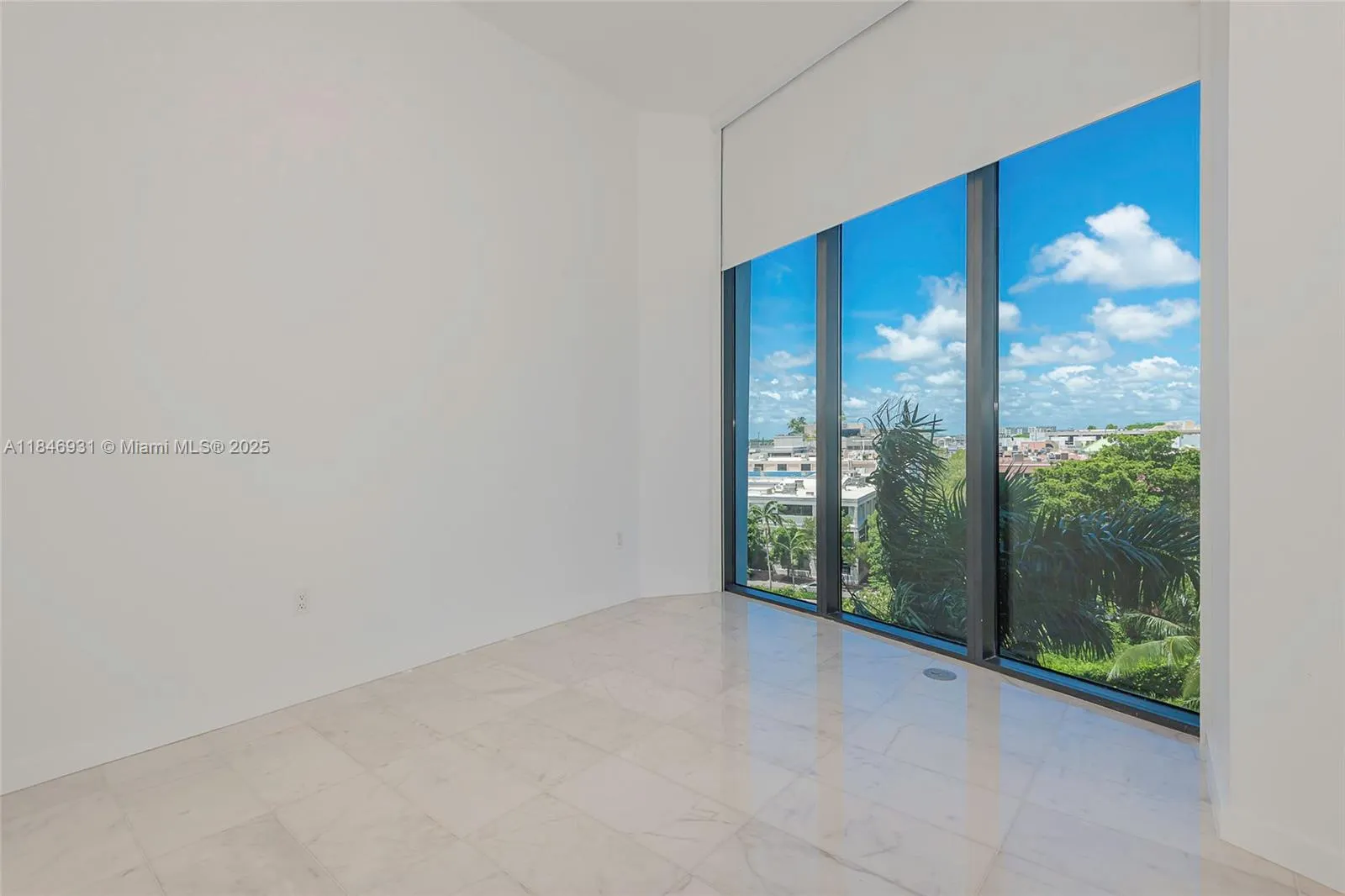 2821 S Bayshore Dr, #7B