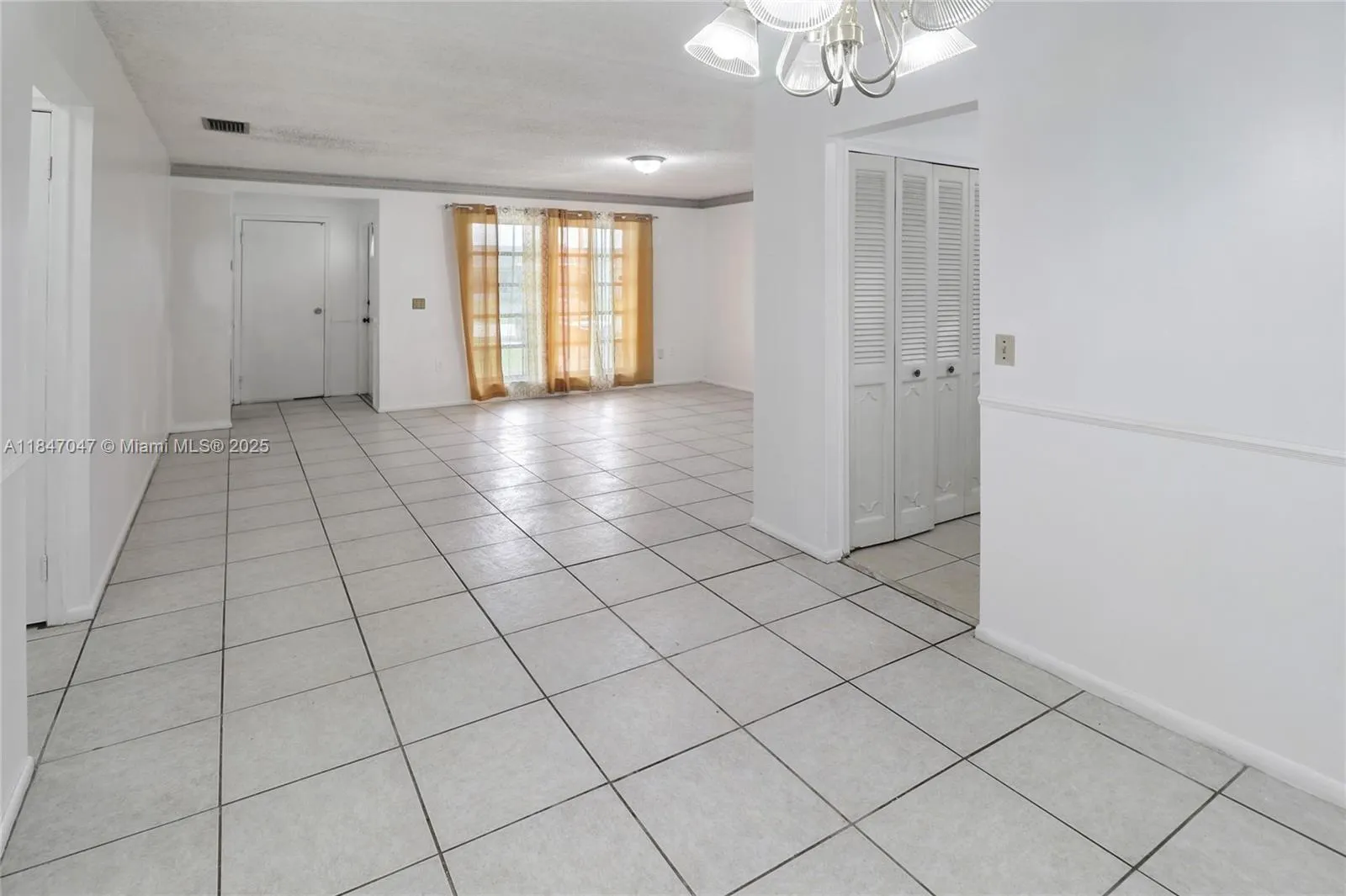 12020 NW 34th Pl
