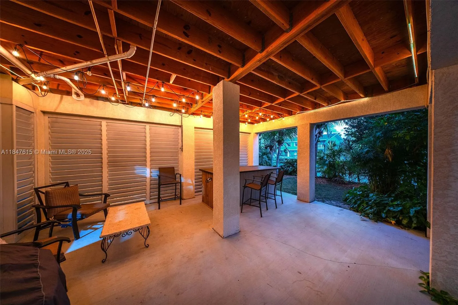 17054 Coral Dr
