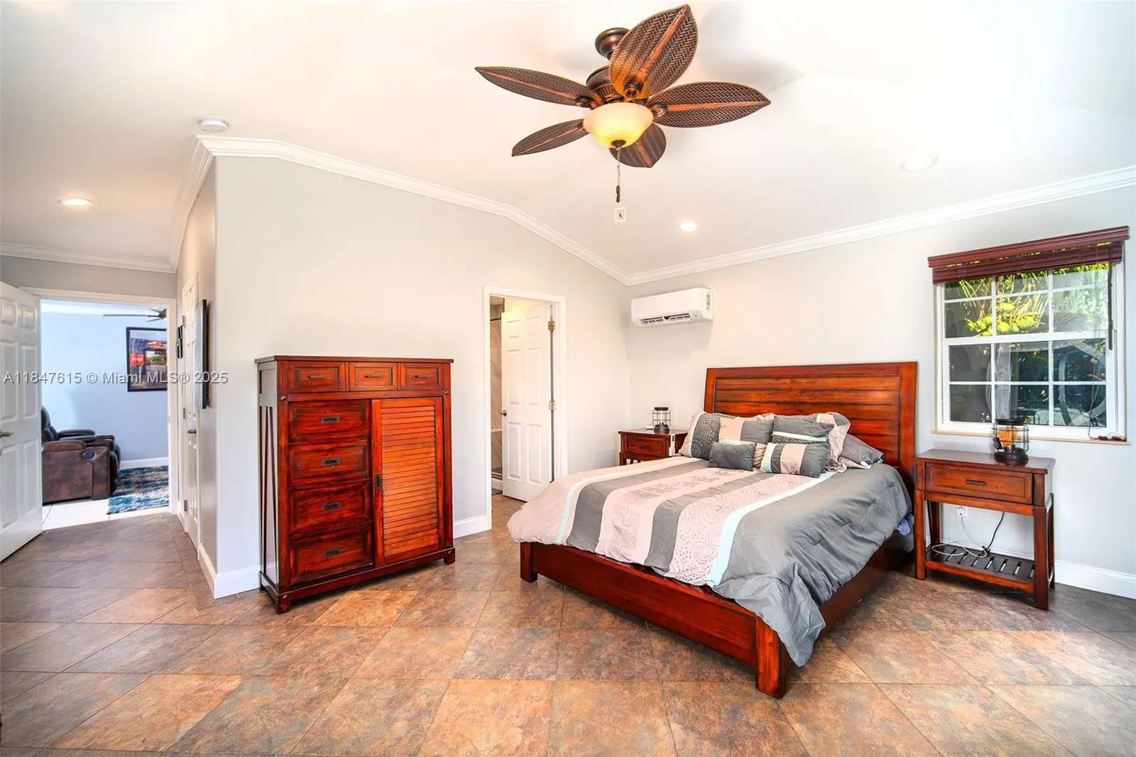 17054 Coral Dr