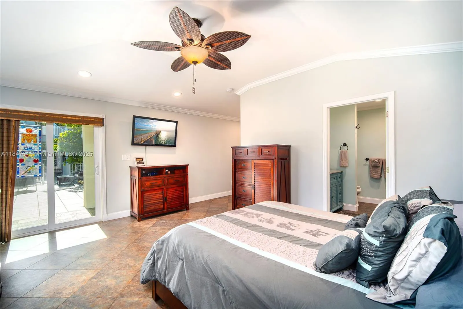 17054 Coral Dr