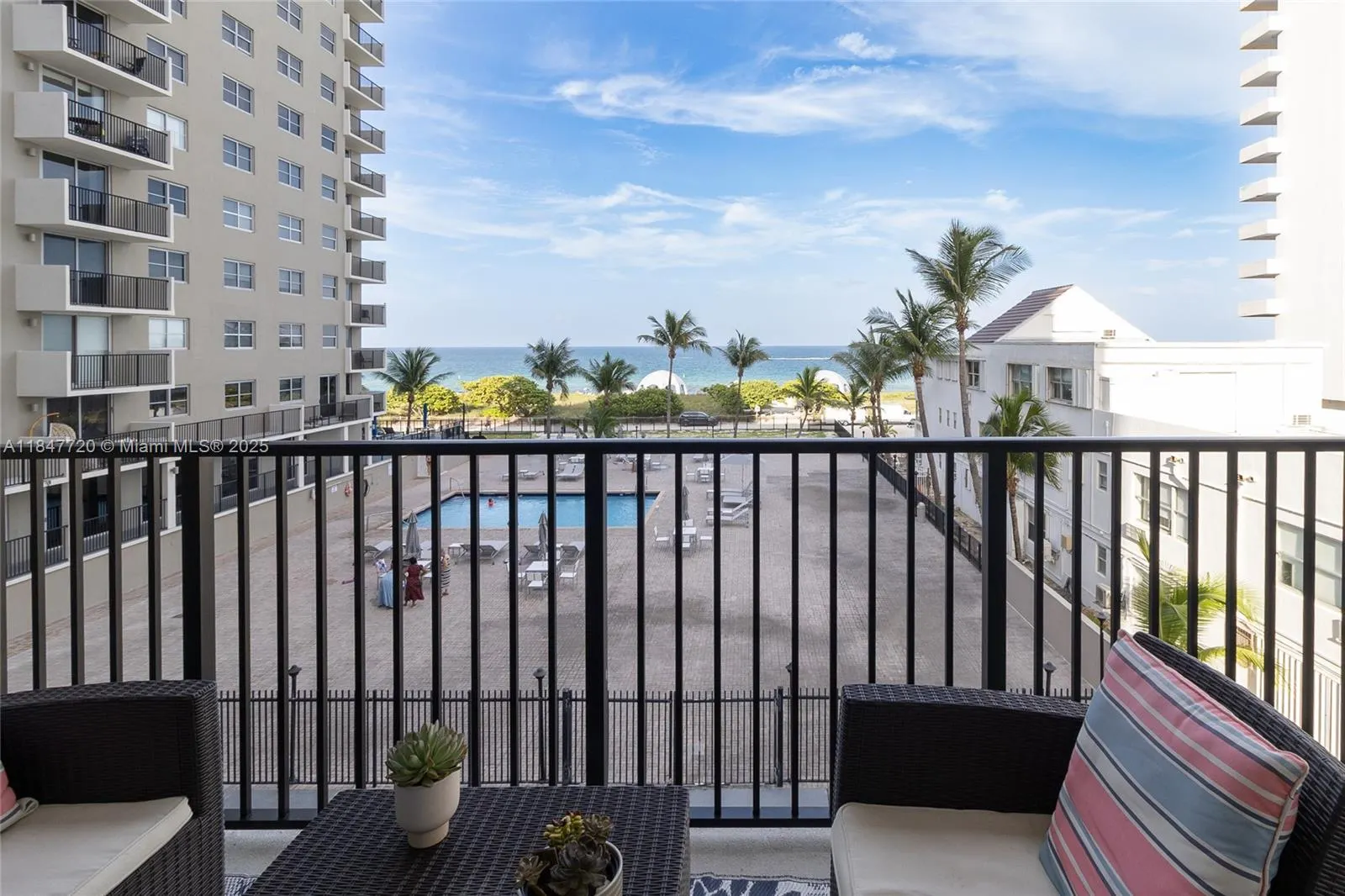 9273 Collins Ave, #312