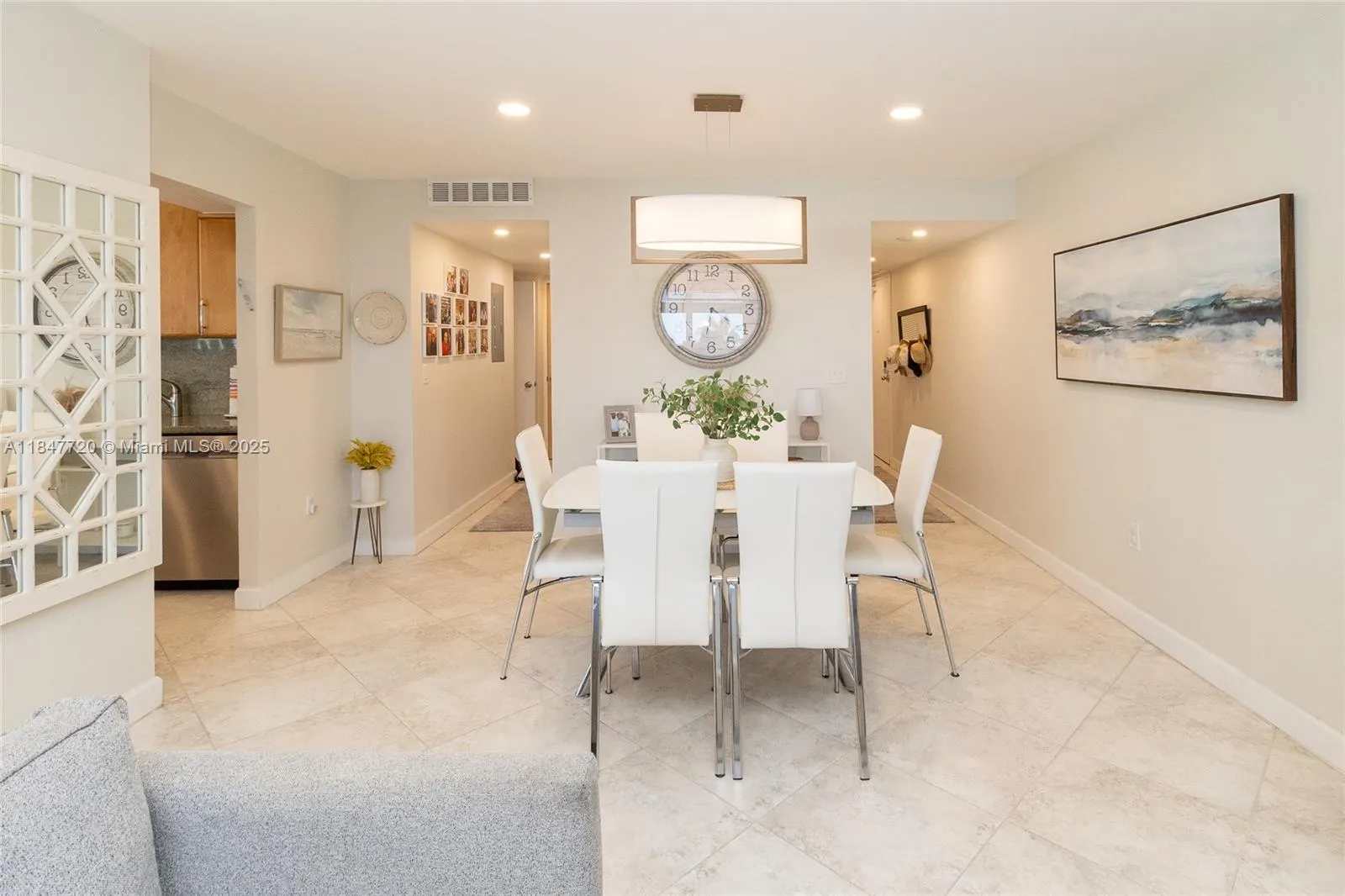 9273 Collins Ave, #312