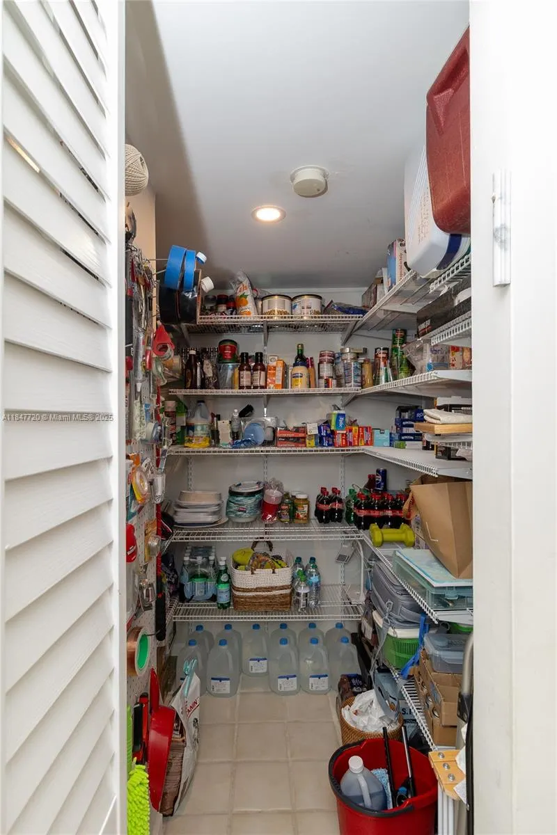 9273 Collins Ave, #312