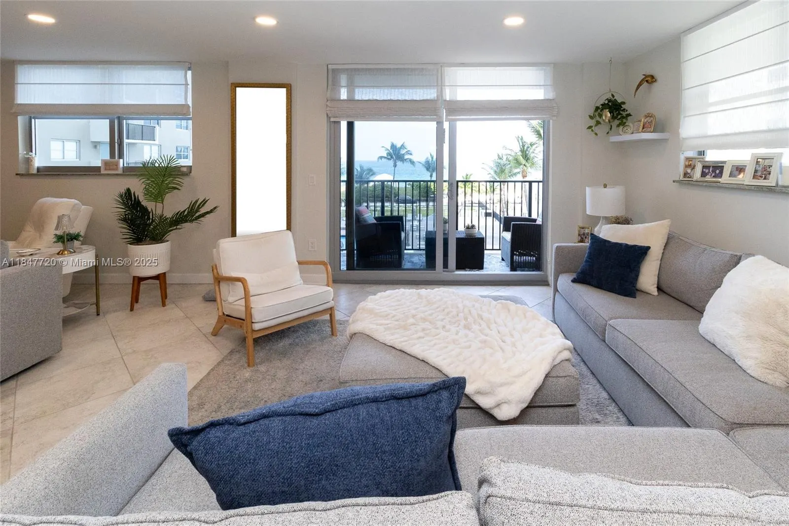 9273 Collins Ave, #312