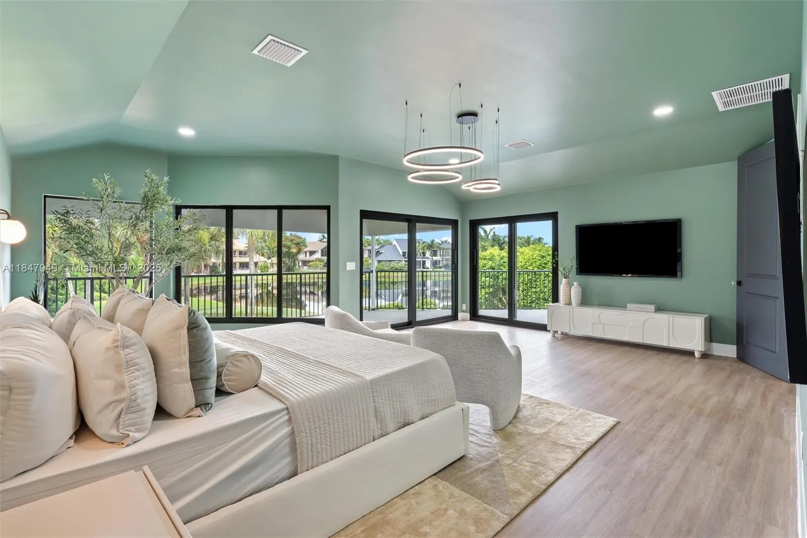 7190 Valencia Drive