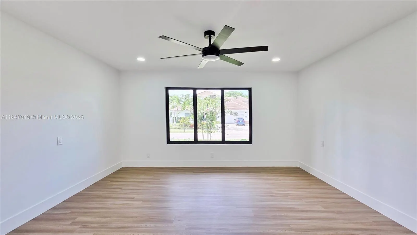 7190 Valencia Drive